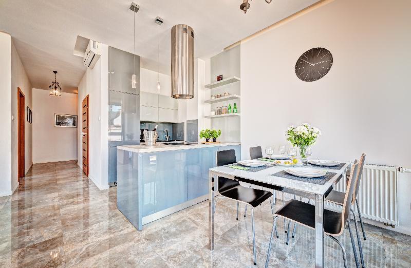 Apartamenty Homely Place Blisko Starego Rynku - Parking *