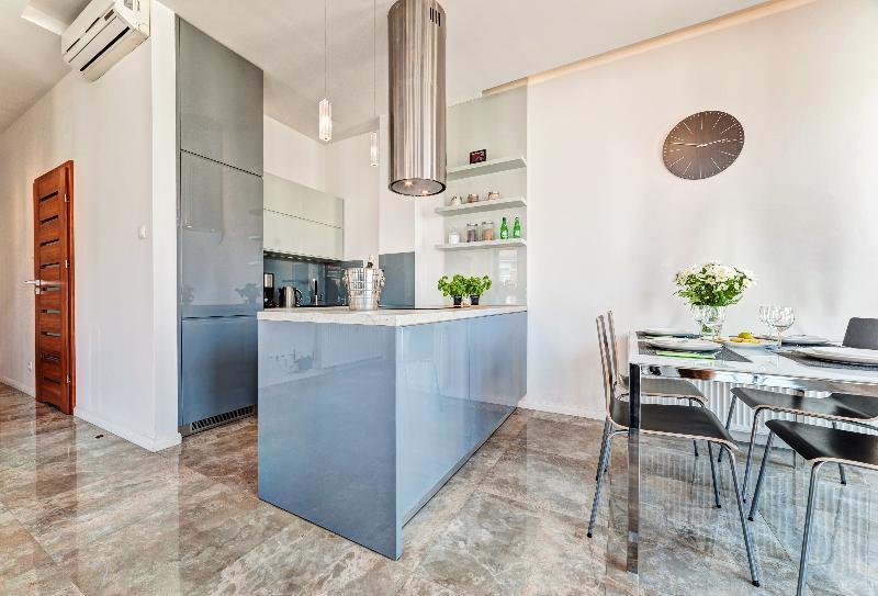 Apartamenty Homely Place Blisko Starego Rynku - Parking Apartamento Poznań